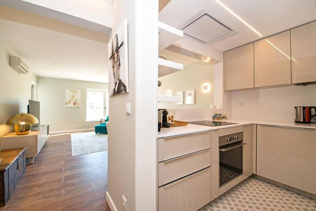 ליסבון Av. Da Liberdade Comfortable Apt With Balcony מראה חיצוני תמונה