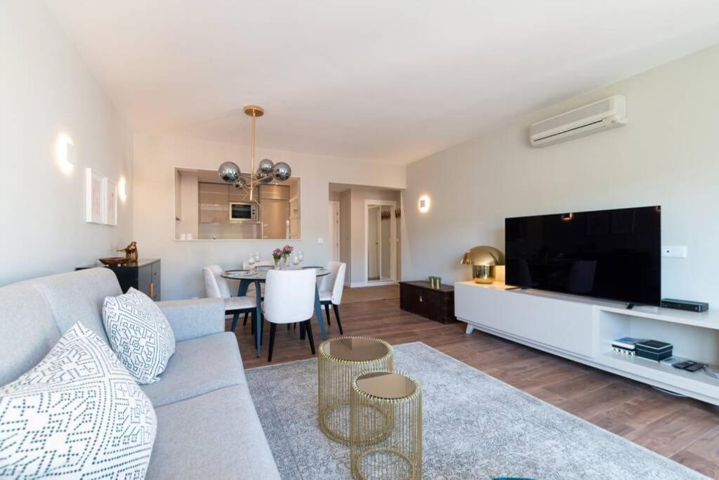 ליסבון Av. Da Liberdade Comfortable Apt With Balcony מראה חיצוני תמונה